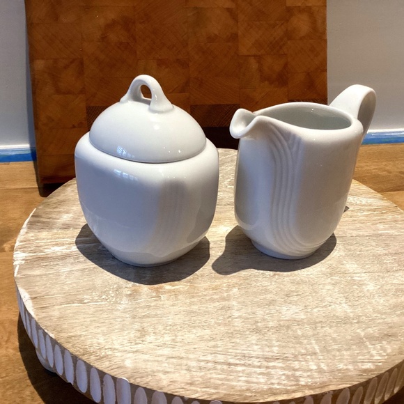 AK Kaiser Porcelain cream & sugar set - Picture 1 of 5